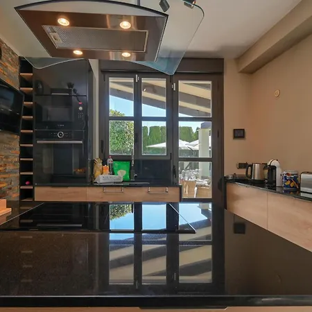 Chara Villa